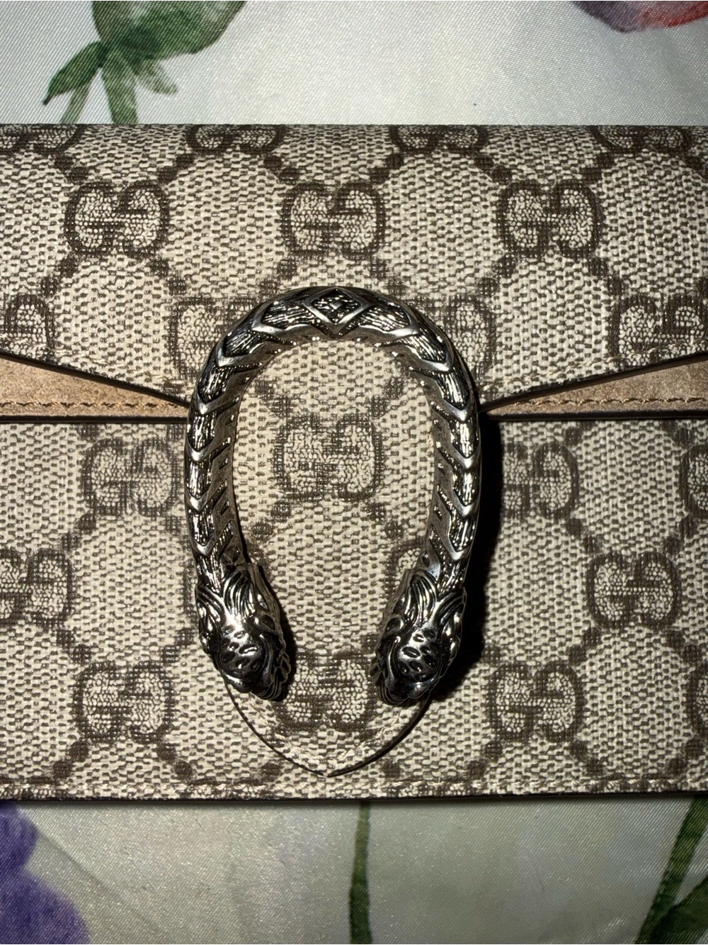 Gucci Beige GG Supreme Dionysus Mini Shoulder Bag with Silver  - tone Hardware - Picture 2 of 12